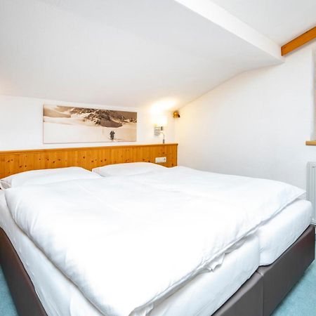 Bed and Breakfast Haus Christaldo à Sankt Anton am Arlberg Extérieur photo