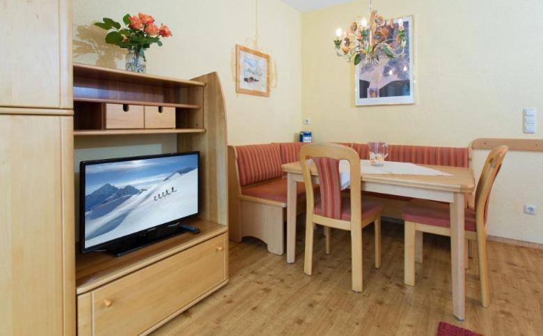 Bed and Breakfast Haus Christaldo à Sankt Anton am Arlberg Extérieur photo