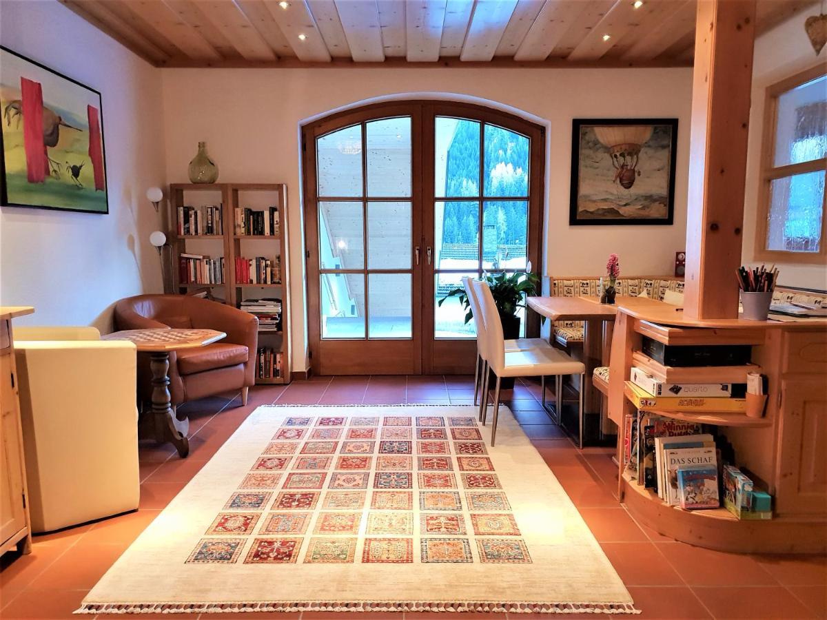 Bed and Breakfast Haus Christaldo à Sankt Anton am Arlberg Extérieur photo